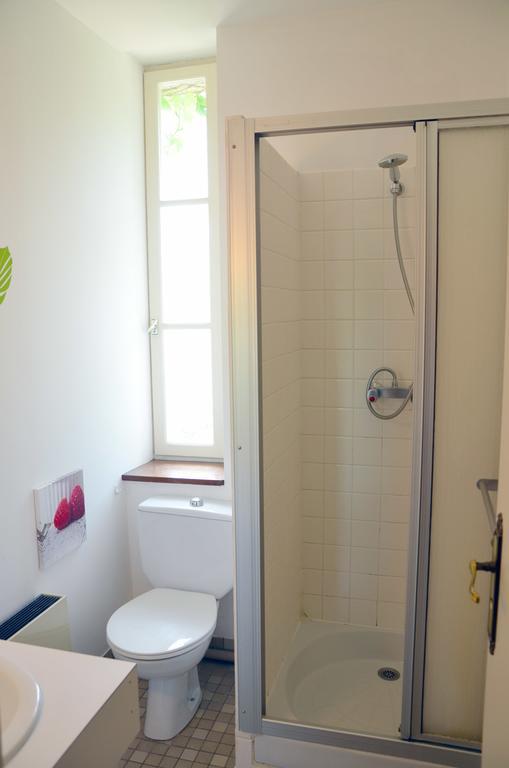 Auberge La Croix Blanche Combreux Room photo